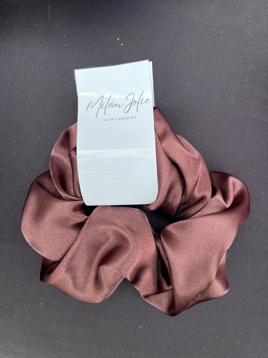 Scrunchie x Milan Brown